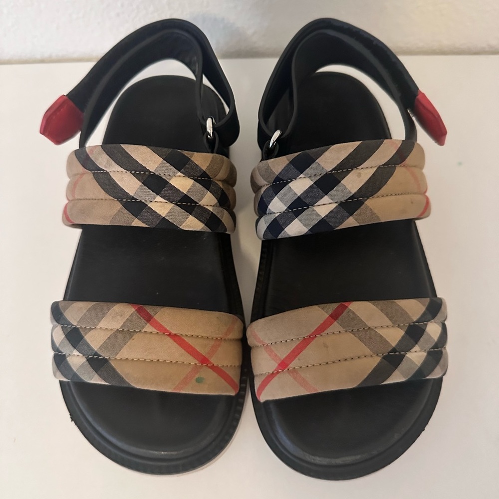 Burberry sandal Kids size 31